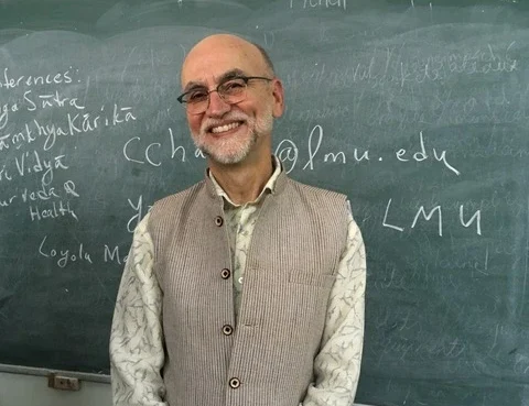 You are currently viewing Honoring Dr. Chris Chapple: A Visionary Leader in Yoga and Conscious Living