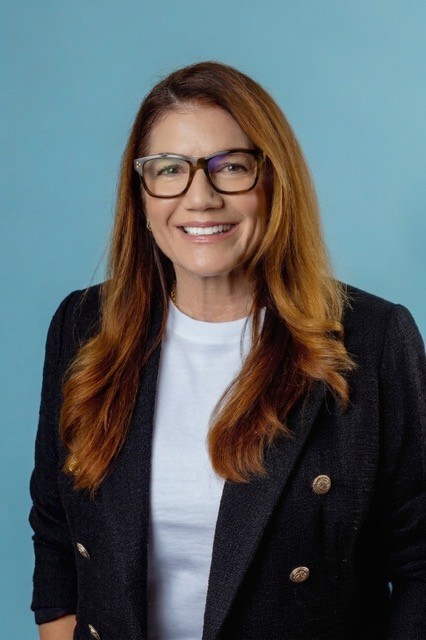 Christine Woertink Joins Yoga Gives Back to Help Create Lasting Change in India